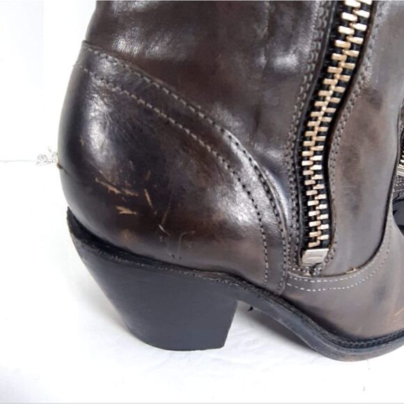 Frye Women's Leslie size 7,5 B Brown Leather Ankle Side Zip Booties Boots - Picture 8 of 15